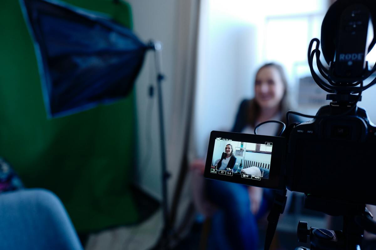 6 Tips to Make Videos Without Technical Know-How theme image